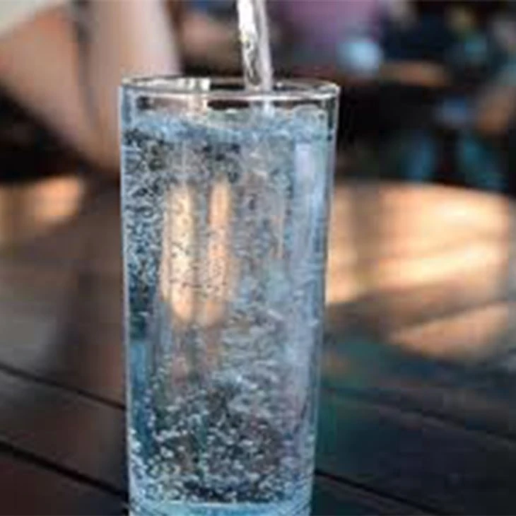Memanggang Air Minum Soda